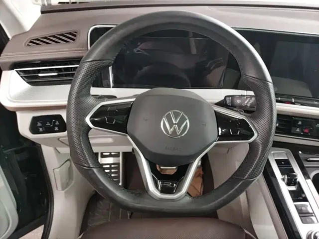 Volkswagen Talagon — Фото автомобиля 10