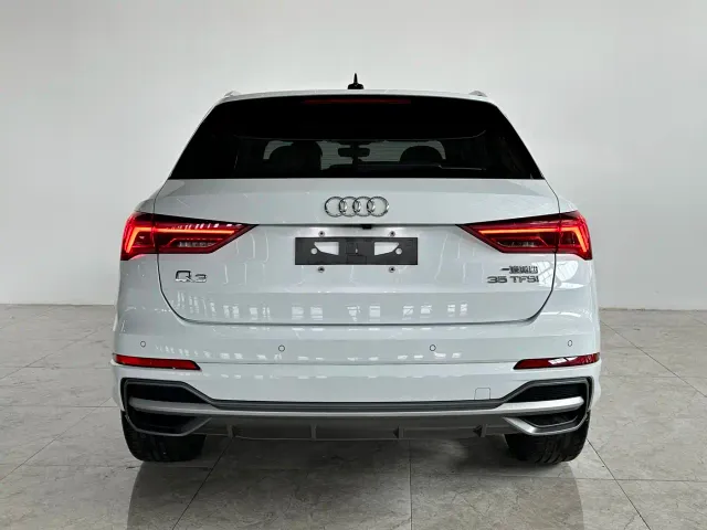 Audi Q3 — Фото автомобиля 5