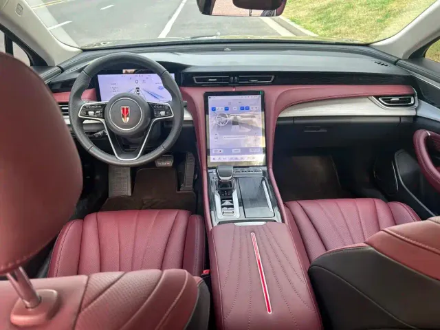 Hongqi H5 — Фото автомобиля 6