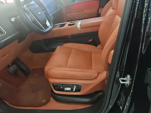 Li Auto L7 — Фото автомобиля 9