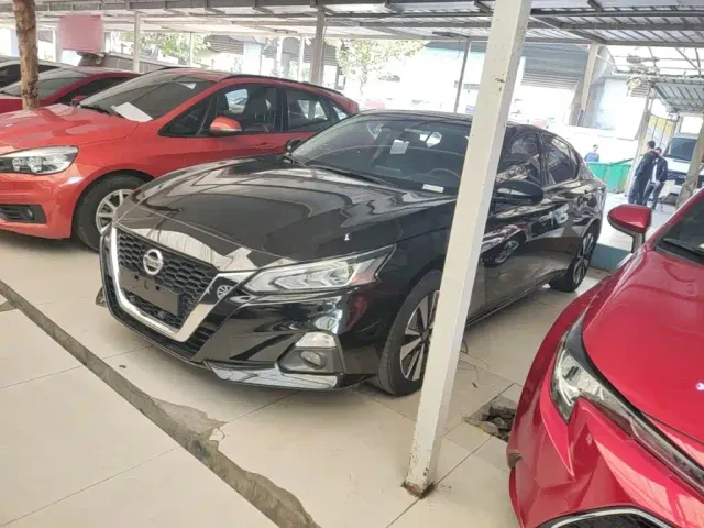Фотография автомобиля — Nissan Teana