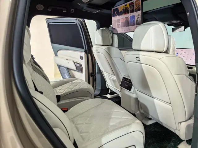 Li Auto L9 — Фото автомобиля 9