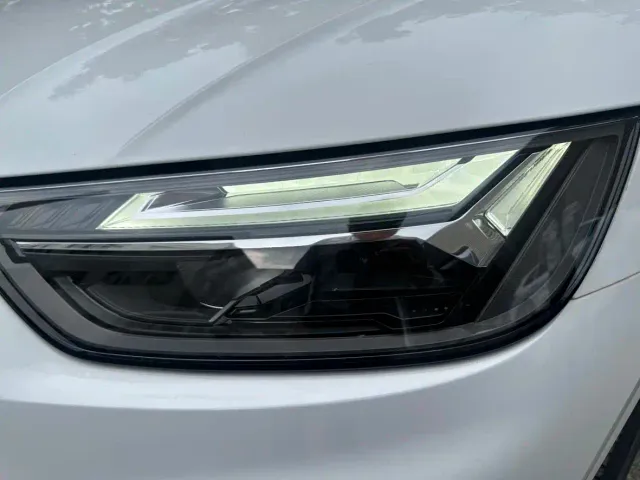 Audi Q5L Sportback — Фото автомобиля 3
