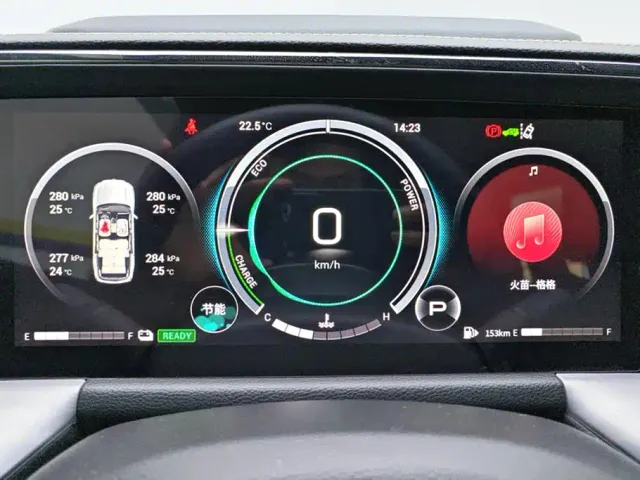 GAC Trumpchi GS8 — Фото автомобиля 14