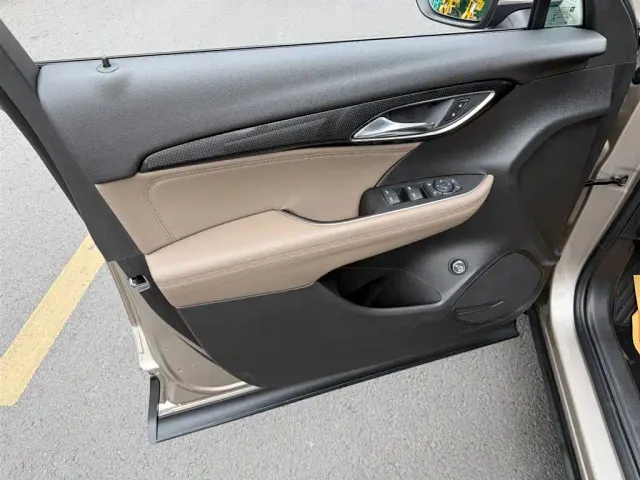 Buick Envision Plus — Фото автомобиля 6