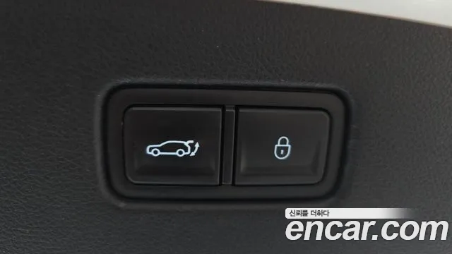 Genesis GV70 2.5T Бензин 2WD — Фото автомобиля 30