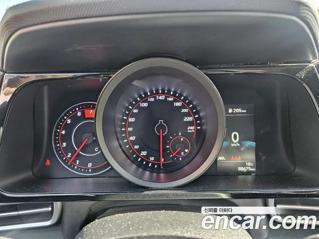 Hyundai Avante — Фото автомобиля 10