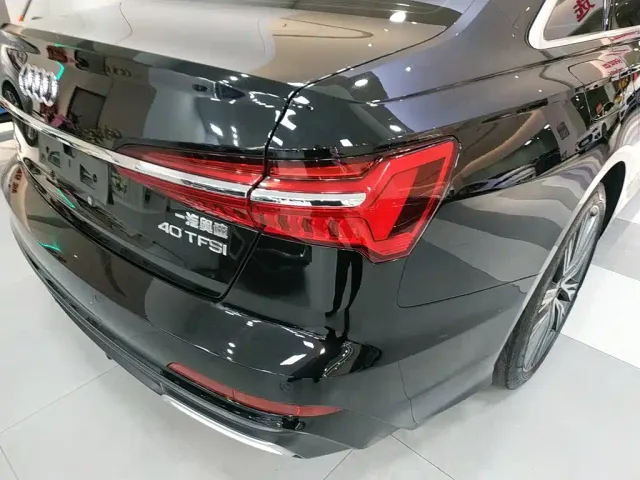 Audi A6L — Фото автомобиля 23
