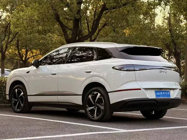 BYD Sealion 06 — Фото автомобиля 7