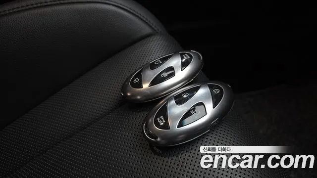 Hyundai Grandeur Grandeur (GN7) 3.5 LPG 2WD (Такси) — Фото автомобиля 16