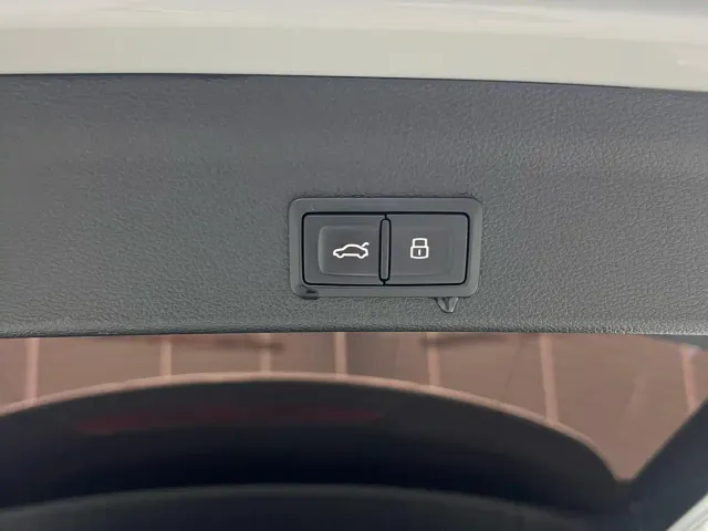 Audi Q3 — Фото автомобиля 11