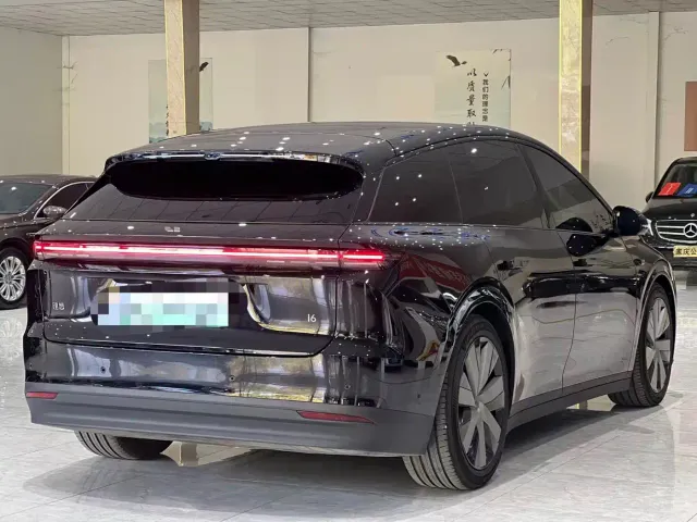 Li Auto i6 — Фото автомобиля 6