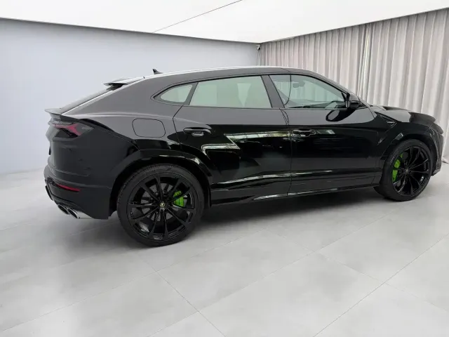 Lamborghini Urus — Фото автомобиля 6