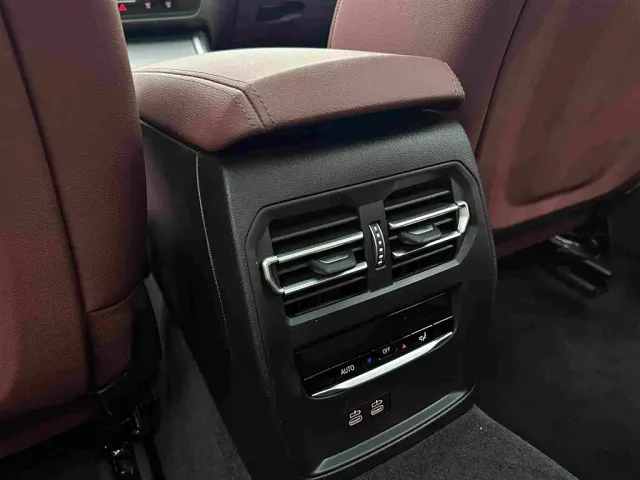 BMW 3 Series — Фото автомобиля 23