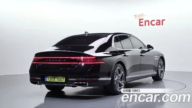 Genesis G90 Бензин 3.5 турбо AWD — Фото автомобиля 2