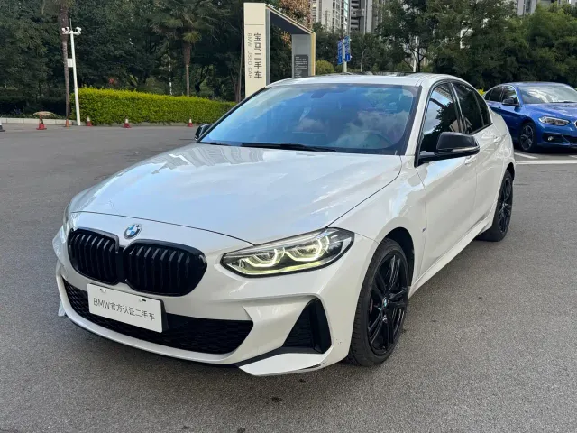 Фотография автомобиля — BMW 1 Series