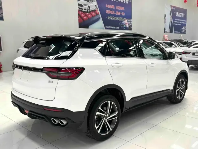 Geely Binyue — Фото автомобиля 6