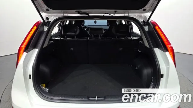 Kia Niro All Niro EV Air — Фото автомобиля 16