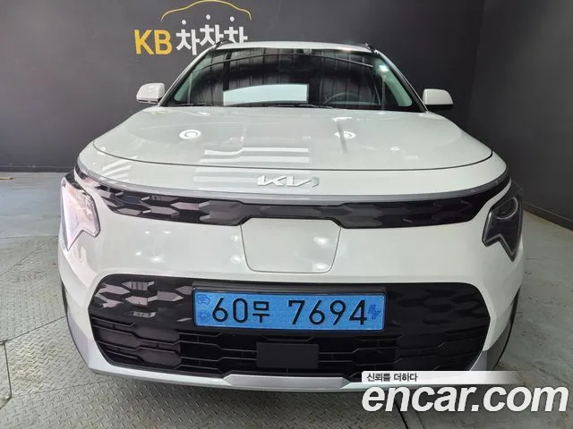 Фотография автомобиля — Kia Niro