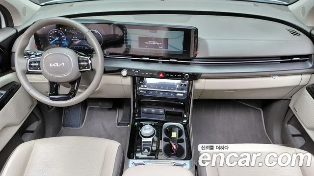 Kia Carnival Generation 4 — Фото автомобиля 10