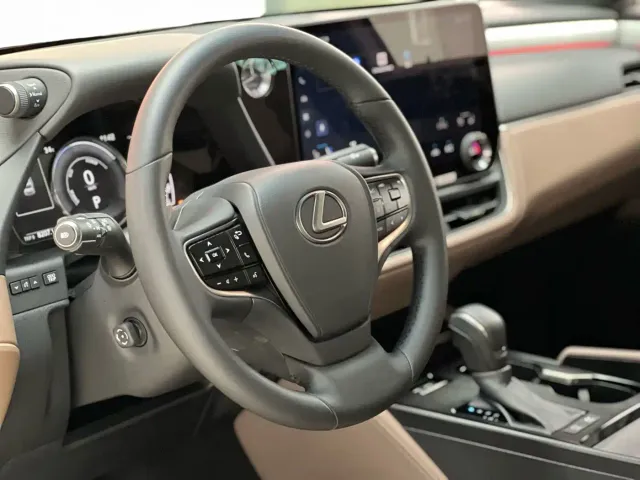 Lexus ES — Фото автомобиля 7
