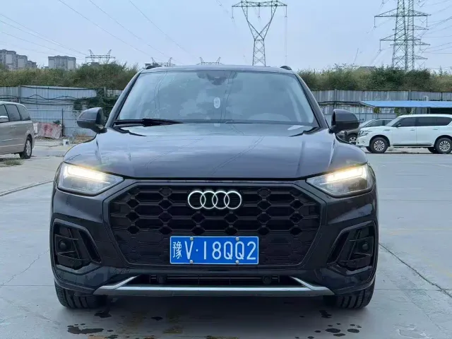 Audi Q5L — Фото автомобиля 2