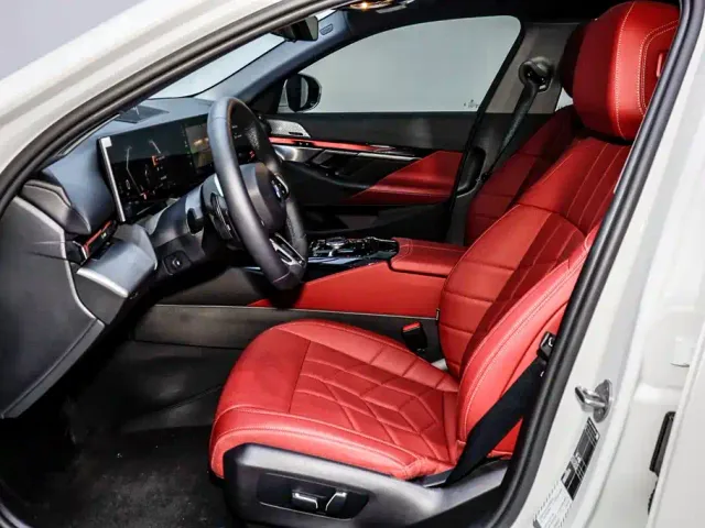 BMW 5 Series — Фото автомобиля 9