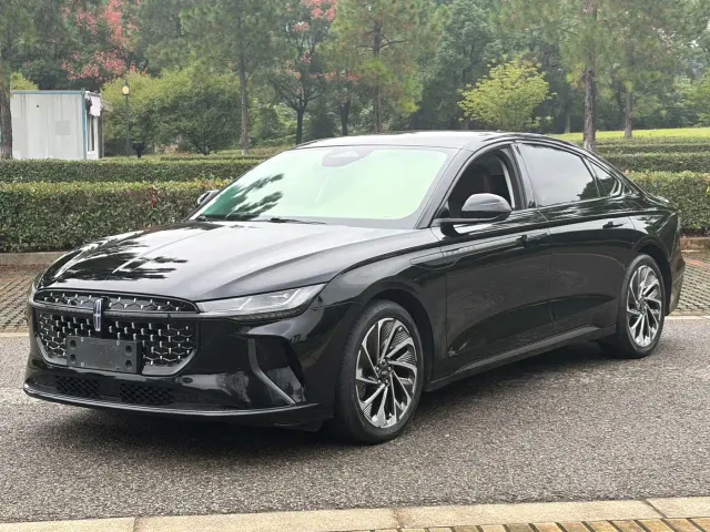 Фотография автомобиля — Lincoln Z