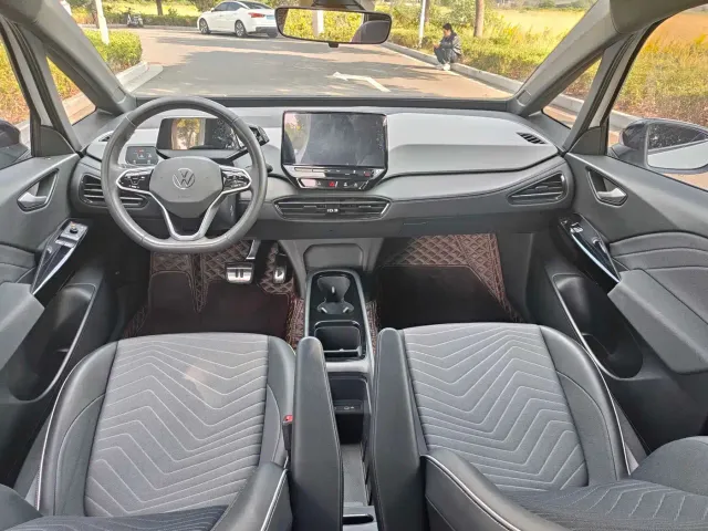 Volkswagen ID.3 — Фото автомобиля 12