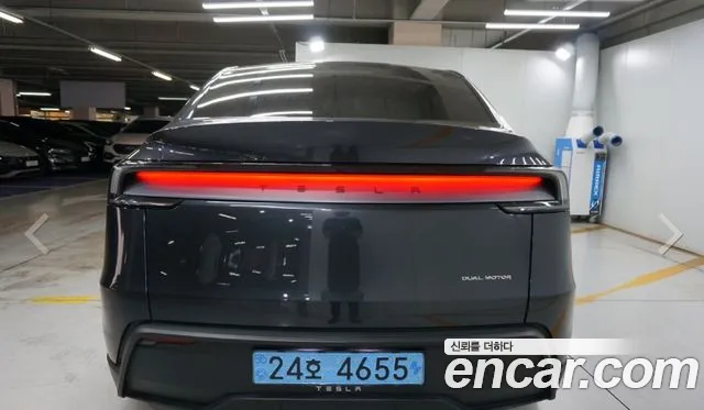 Tesla Model Y — Фото автомобиля 7