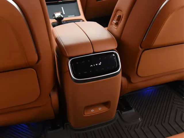 Aito M7 — Фото автомобиля 7