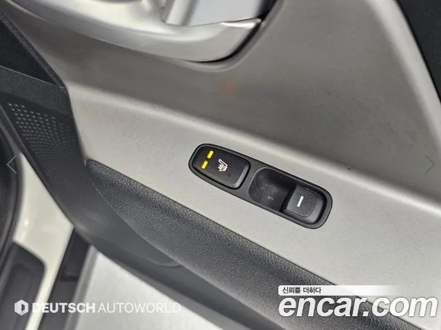 Kia Niro — Фото автомобиля 15