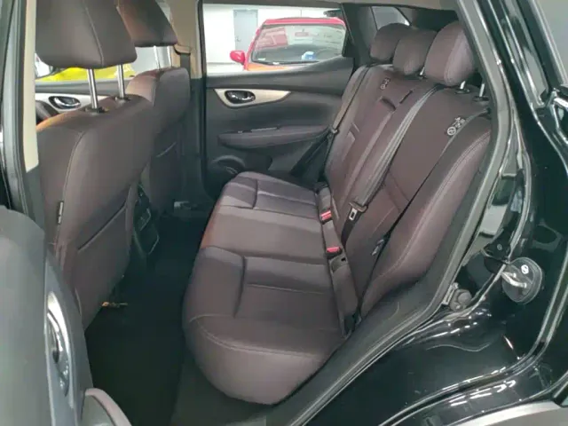 Nissan Qashqai — Фото автомобиля 16