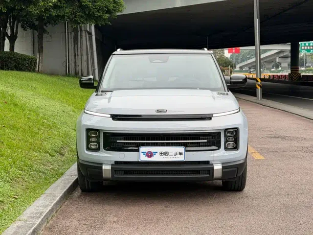 Geely ICON — Фото автомобиля 2