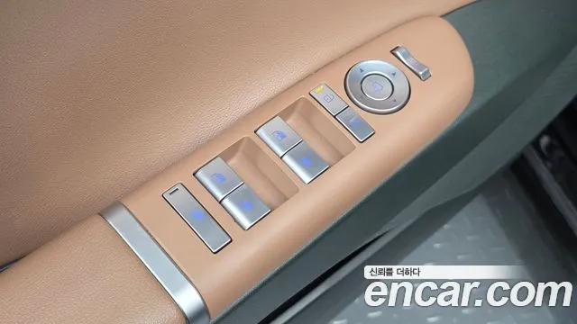 Hyundai Grandeur GN7 — Фото автомобиля 18