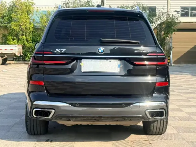 BMW X7 — Фото автомобиля 6