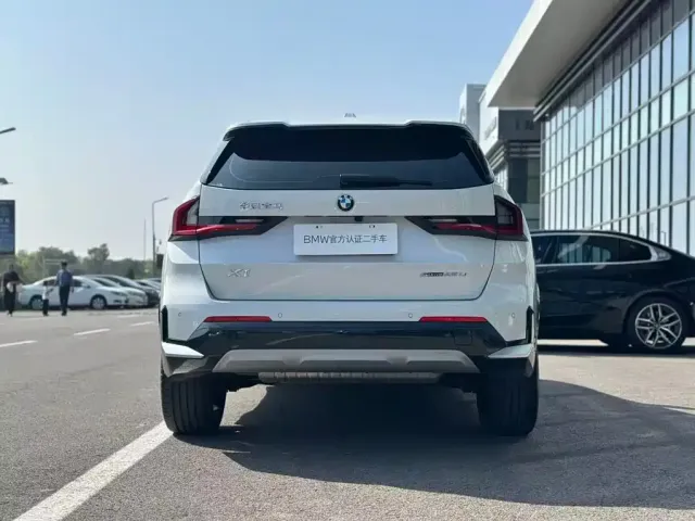 BMW X1 — Фото автомобиля 7