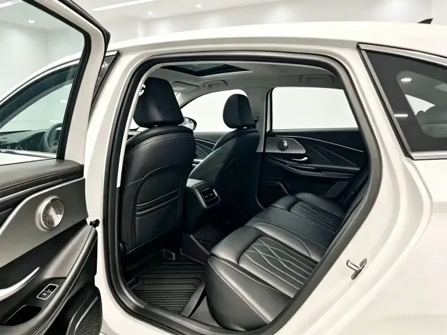 Chery Arrizo 8 — Фото автомобиля 6
