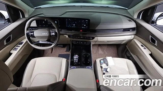 Kia Carnival Generation 4 — Фото автомобиля 7