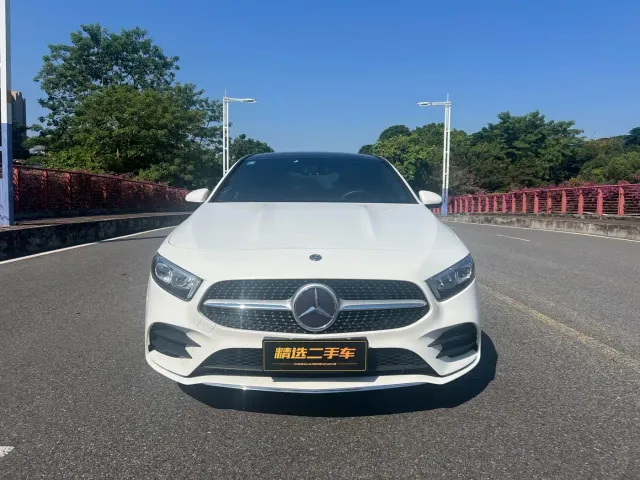 Mercedes-Benz A-Class — Фото автомобиля 3