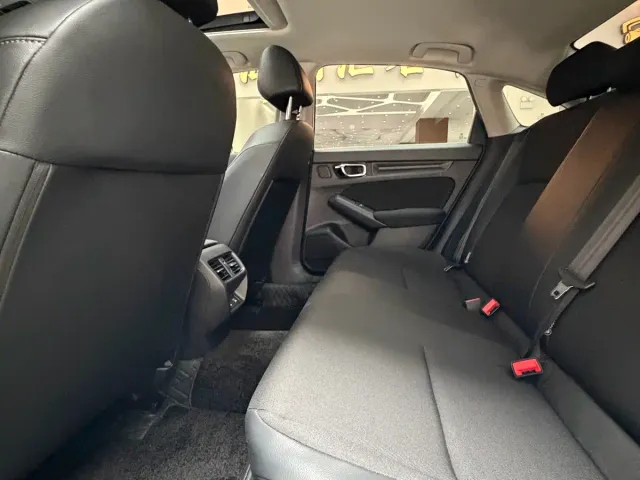 Honda Civic — Фото автомобиля 10