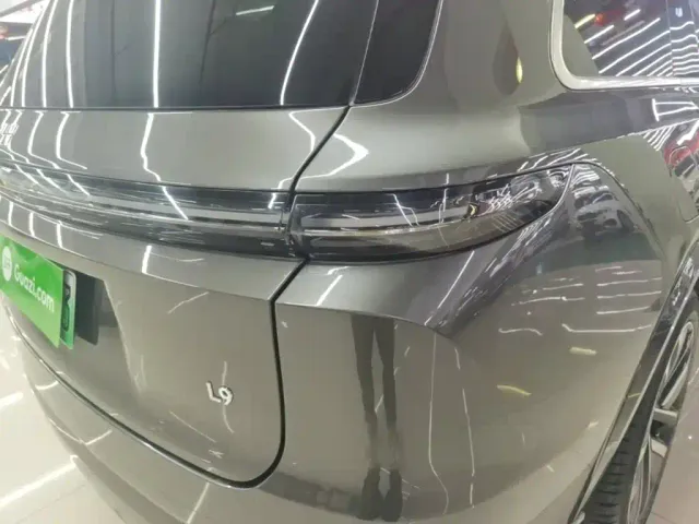 Li Auto L9 — Фото автомобиля 7