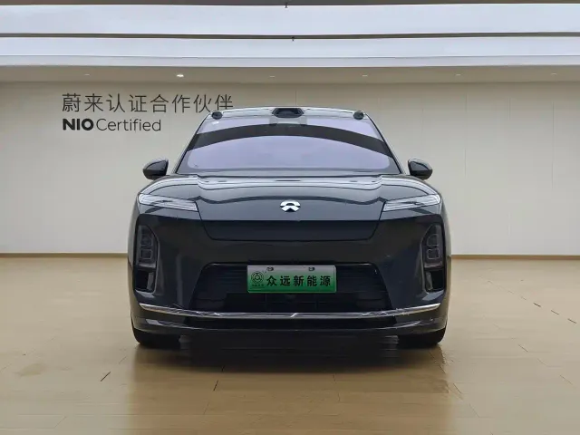 Nio ES8 — Фото автомобиля 5
