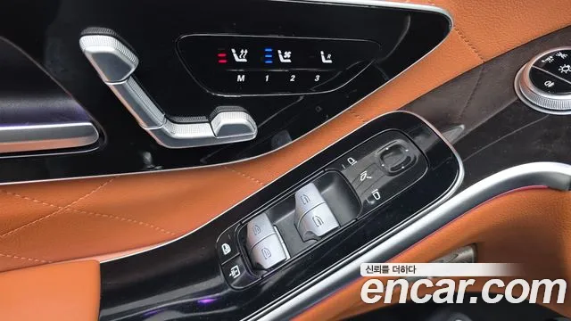 Mercedes-Benz S-Class — Фото автомобиля 3