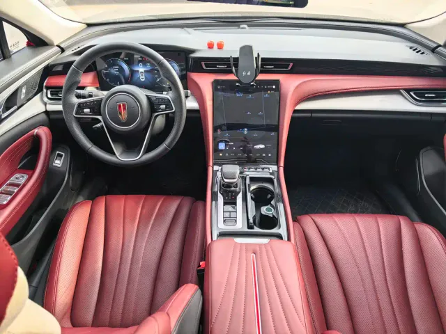 Hongqi H5 — Фото автомобиля 7