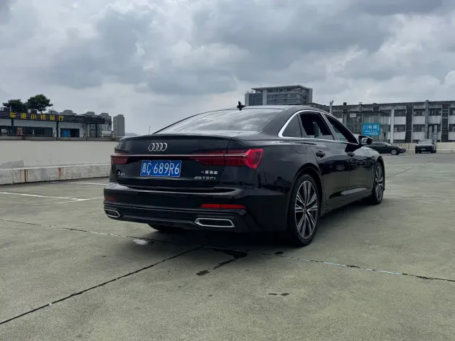 Audi A6L — Фото автомобиля 13