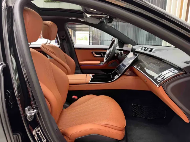 Mercedes-Benz S-Class — Фото автомобиля 25