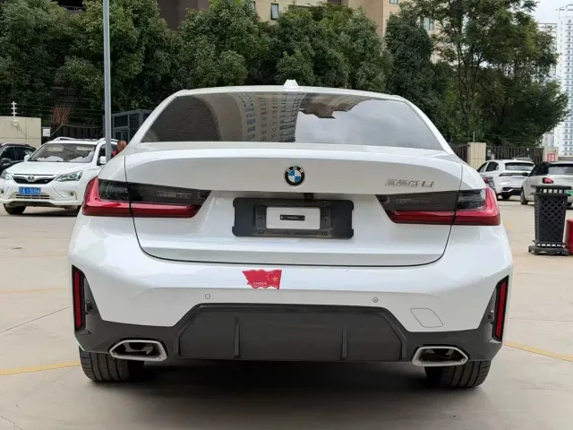 BMW 3 Series — Фото автомобиля 15