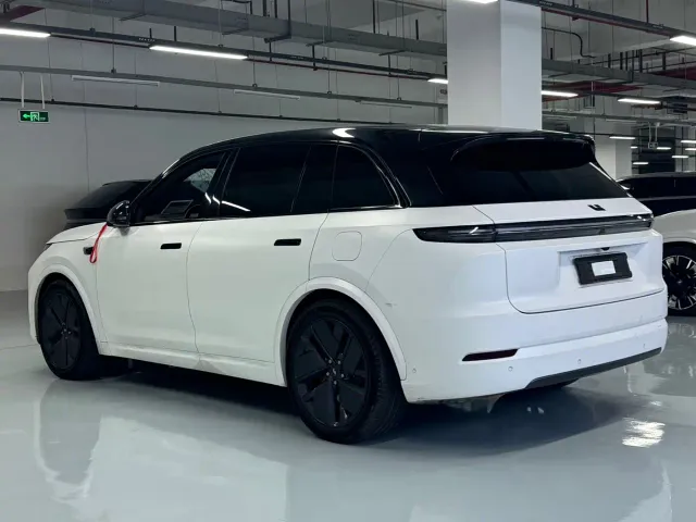 Li Auto L7 — Фото автомобиля 5
