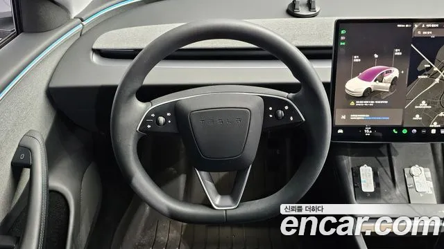 Tesla Model 3 — Фото автомобиля 13